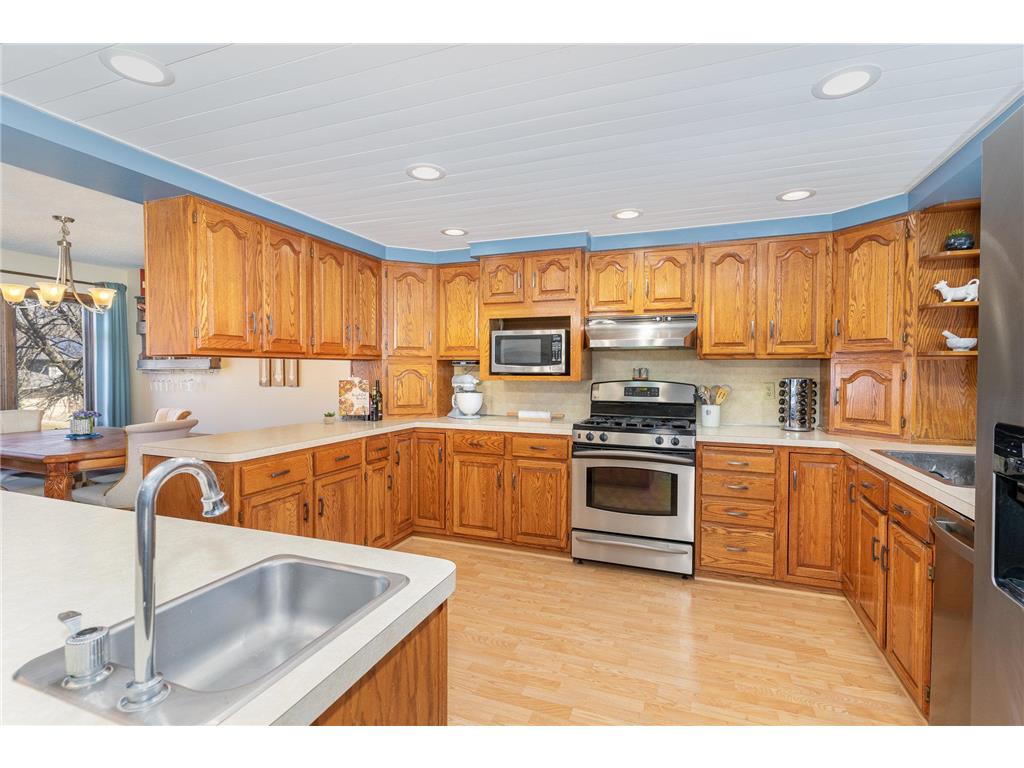 131 Carriage Lane, Burnsville, MN, 55306 MLS 6496877 Edina Realty