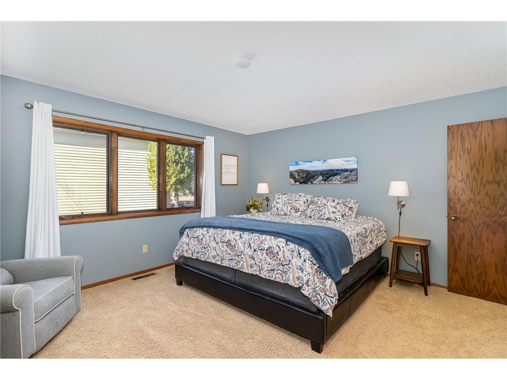 131 Carriage Lane, Burnsville, MN, 55306 MLS 6496877 Edina Realty