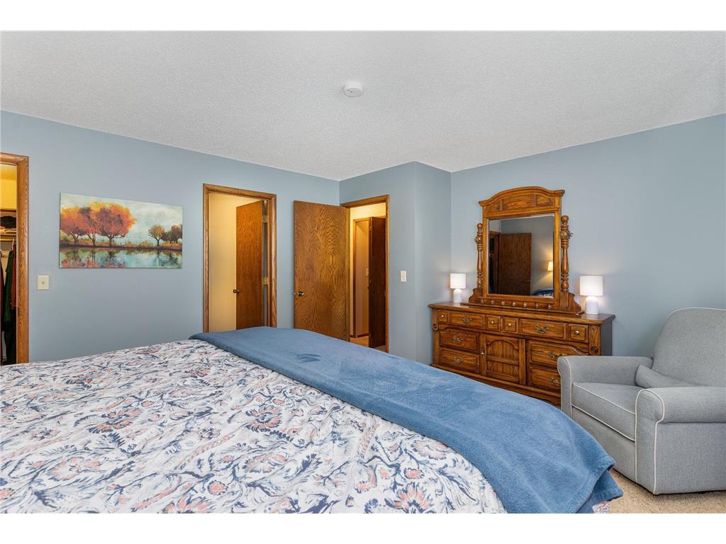 131 Carriage Lane, Burnsville, MN, 55306 MLS 6496877 Edina Realty