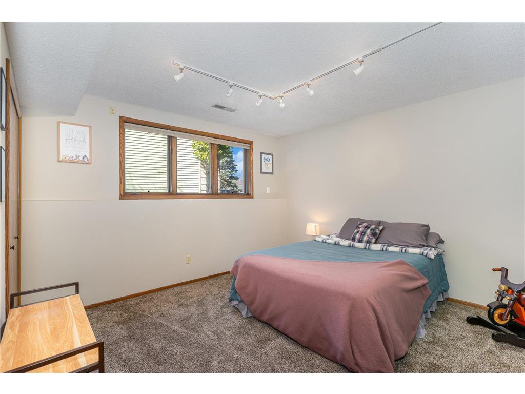 131 Carriage Lane, Burnsville, MN, 55306 MLS 6496877 Edina Realty