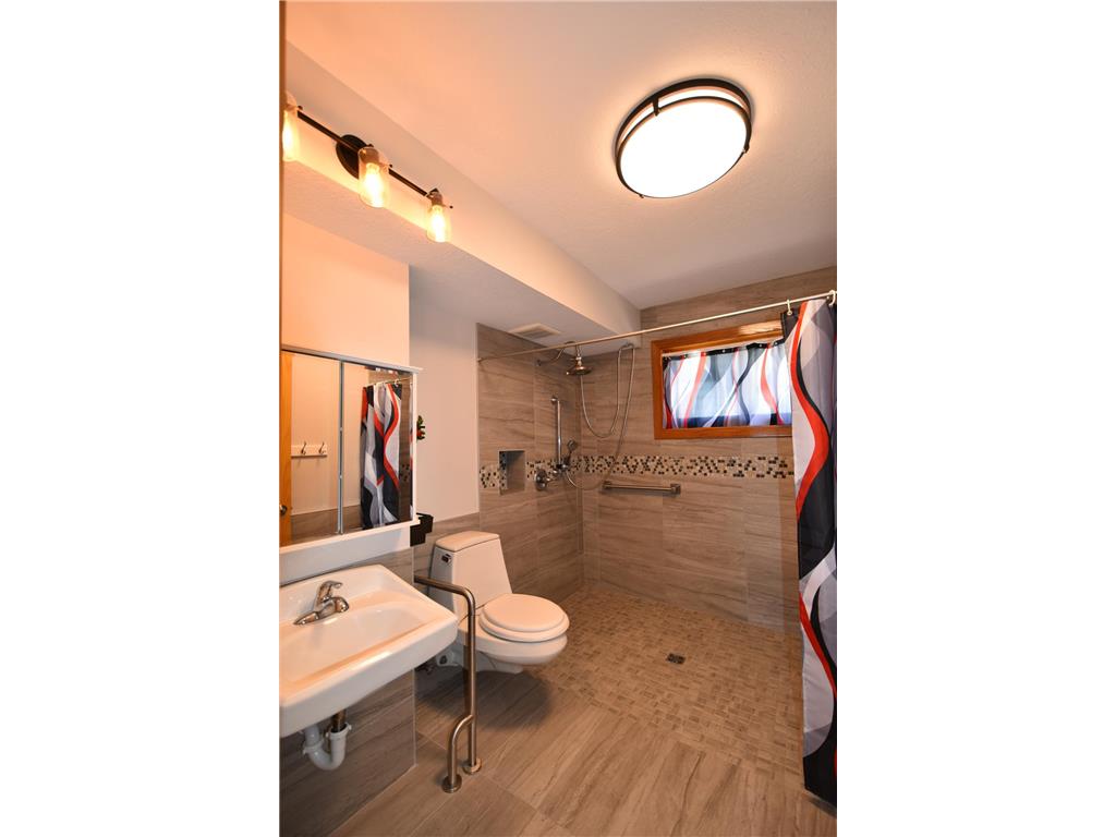 131 E 7th Street Zumbrota MN 55992 7073026 image22