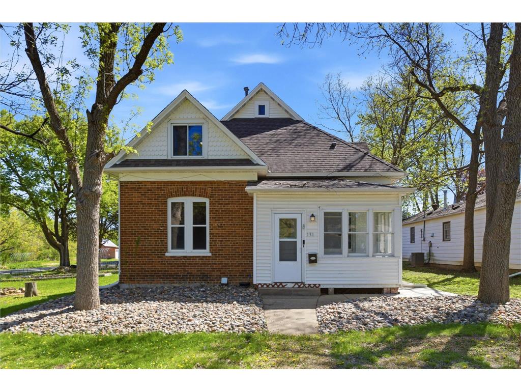131 Main Street N Shakopee MN 55379 7069533 image1