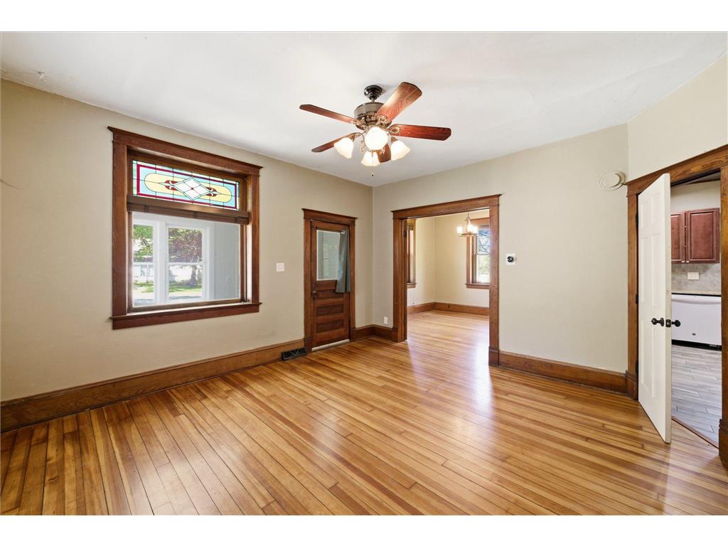 131 Main Street N Shakopee MN 55379 7069533 image2