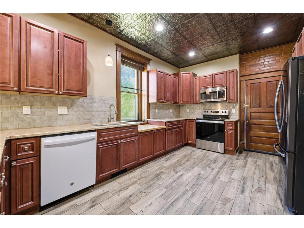 131 Main Street N Shakopee MN 55379 7069533 image6
