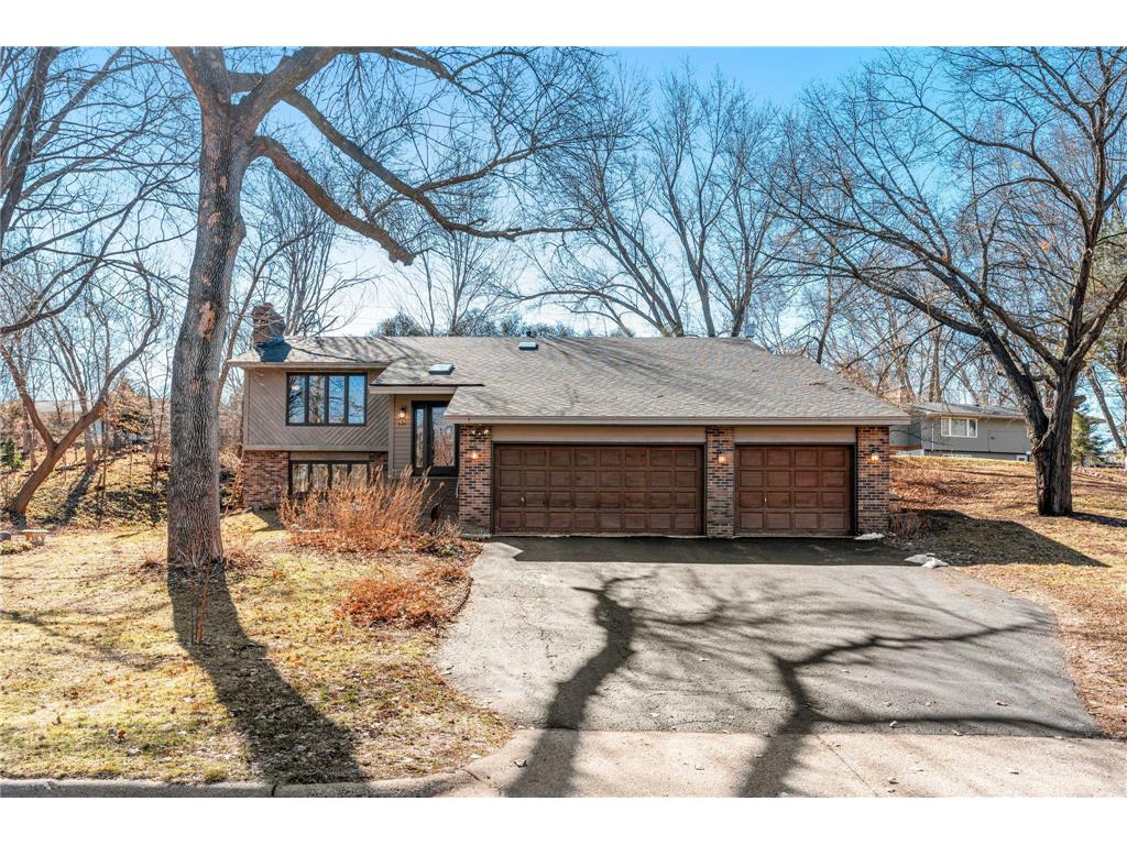 131 Oak Shore Drive Burnsville MN 55306 - Crystal 6512487 image1
