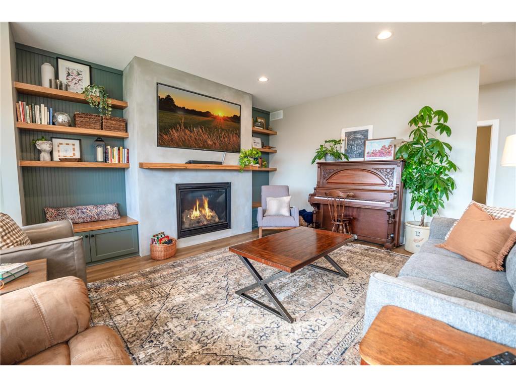 131 Pine Street NW New London MN 56273 6820189 image16