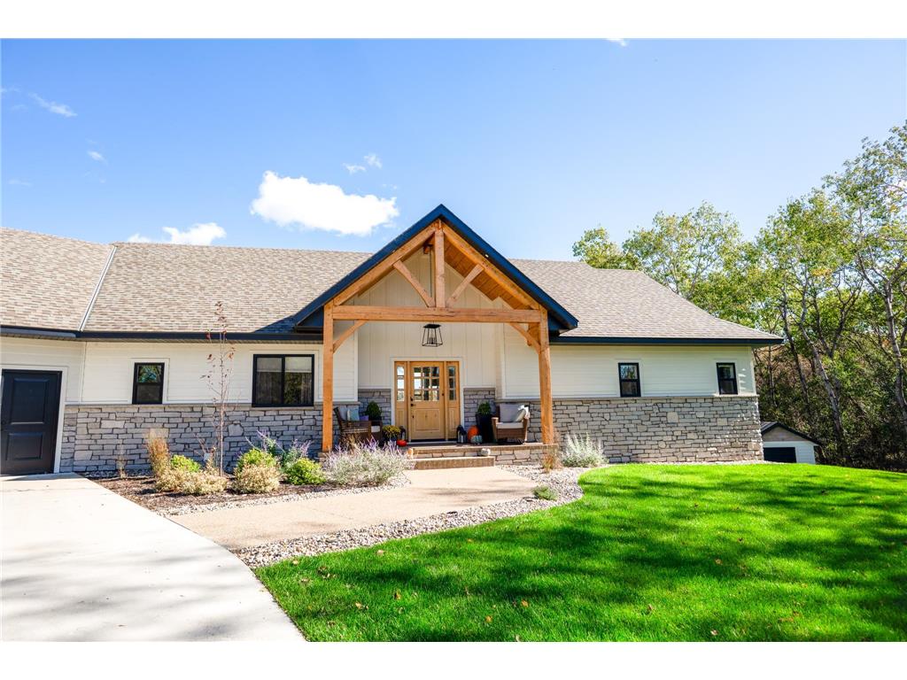 131 Pine Street NW New London MN 56273 6820189 image2