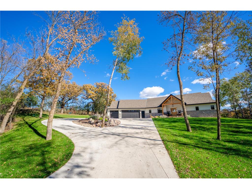 131 Pine Street NW New London MN 56273 6820189 image3