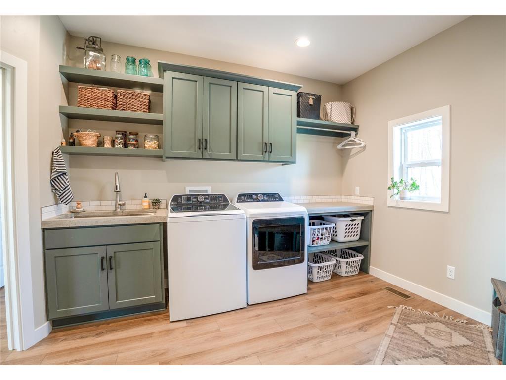 131 Pine Street NW New London MN 56273 6820189 image42