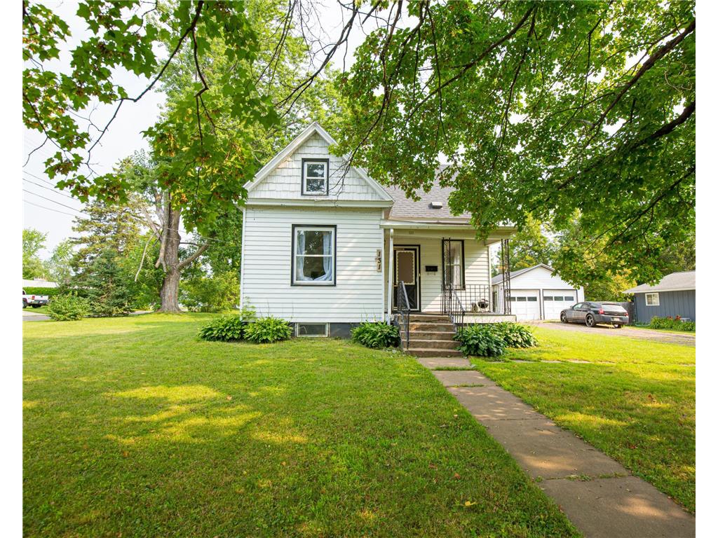 131 W La Salle Avenue Barron Twp WI 54812 6360028 image1