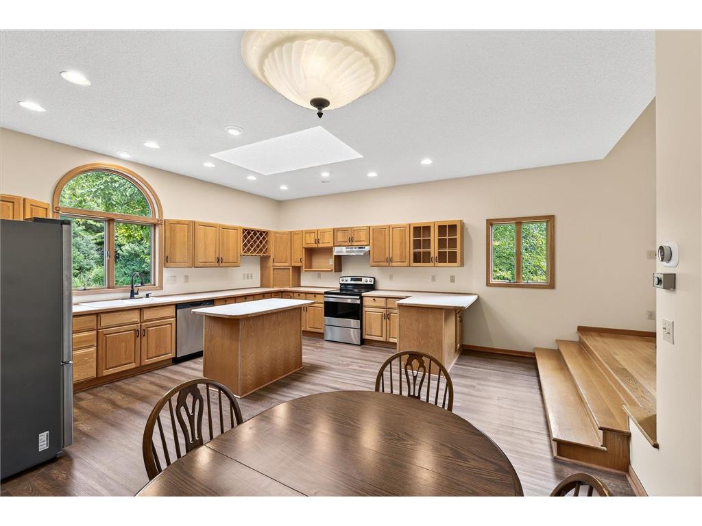 1310 Deerwood Drive Eagan MN 55123 6709547 image12