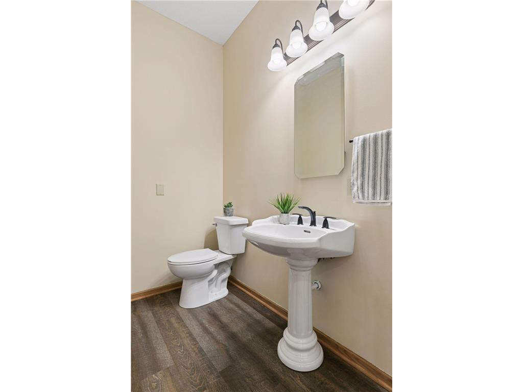 1310 Deerwood Drive Eagan MN 55123 6709547 image20