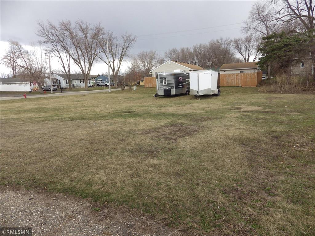 1310 E HWY 12 Willmar MN 56201 6526772 image1