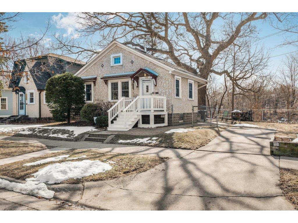 1310 Laurel Avenue Saint Paul MN 55104 6681631 image1