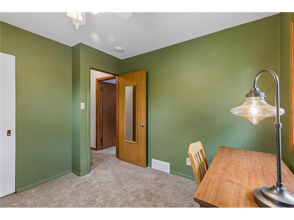 1310 Oak Street W Stillwater MN 55082 7061750 image24