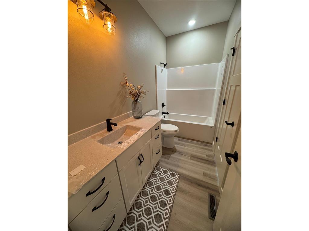 1310 SE Greenleaf Road Owatonna MN 55060 6769268 image15