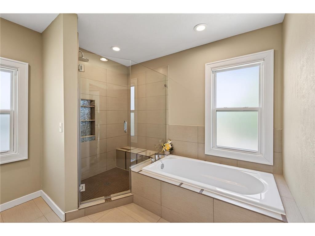1310 Thomas Avenue N Minneapolis MN 55411 7070905 image11