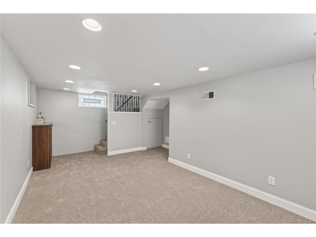 1310 Thomas Avenue N Minneapolis MN 55411 7070905 image15