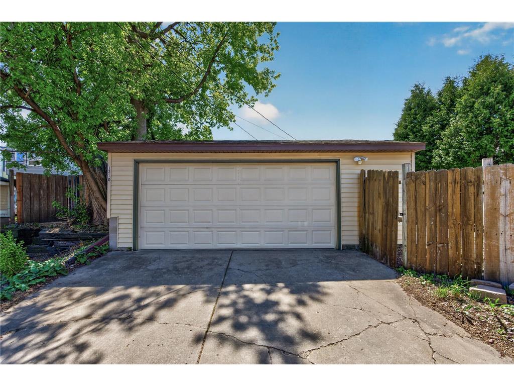 1310 Thomas Avenue N Minneapolis MN 55411 7070905 image23