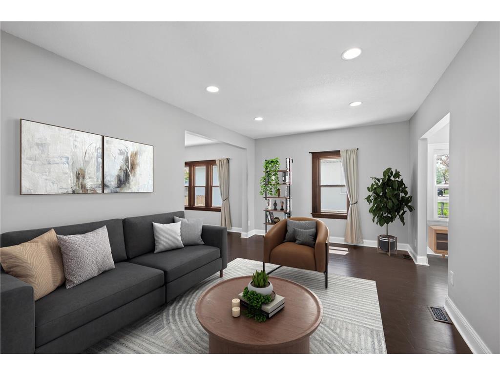 1310 Thomas Avenue N Minneapolis MN 55411 7070905 image3