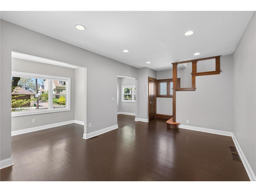 1310 Thomas Avenue N Minneapolis MN 55411 7070905 image4