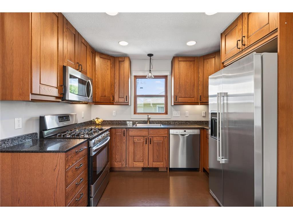 1310 Thomas Avenue N Minneapolis MN 55411 7070905 image7