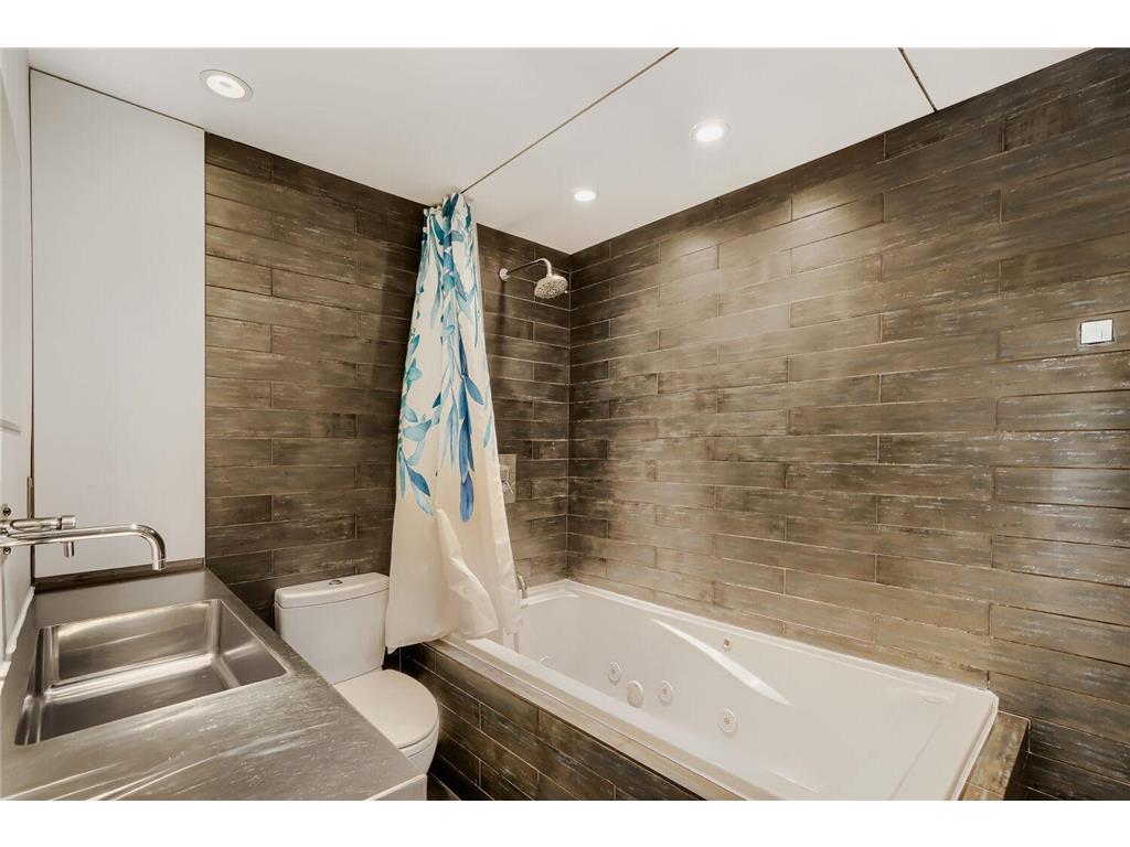 1310 Washington Street NE Minneapolis MN 55413 7071152 image15