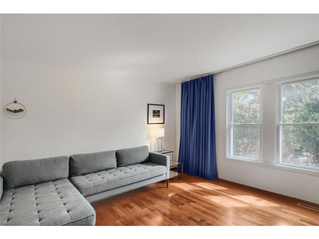 1310 Washington Street NE Minneapolis MN 55413 7071152 image7