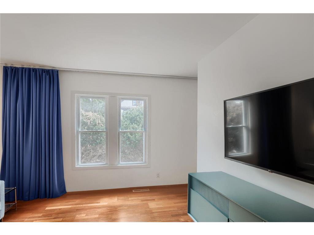 1310 Washington Street NE Minneapolis MN 55413 7071152 image8