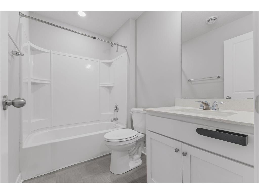 13104 National Street NE Blaine MN 55449 7109563 image32