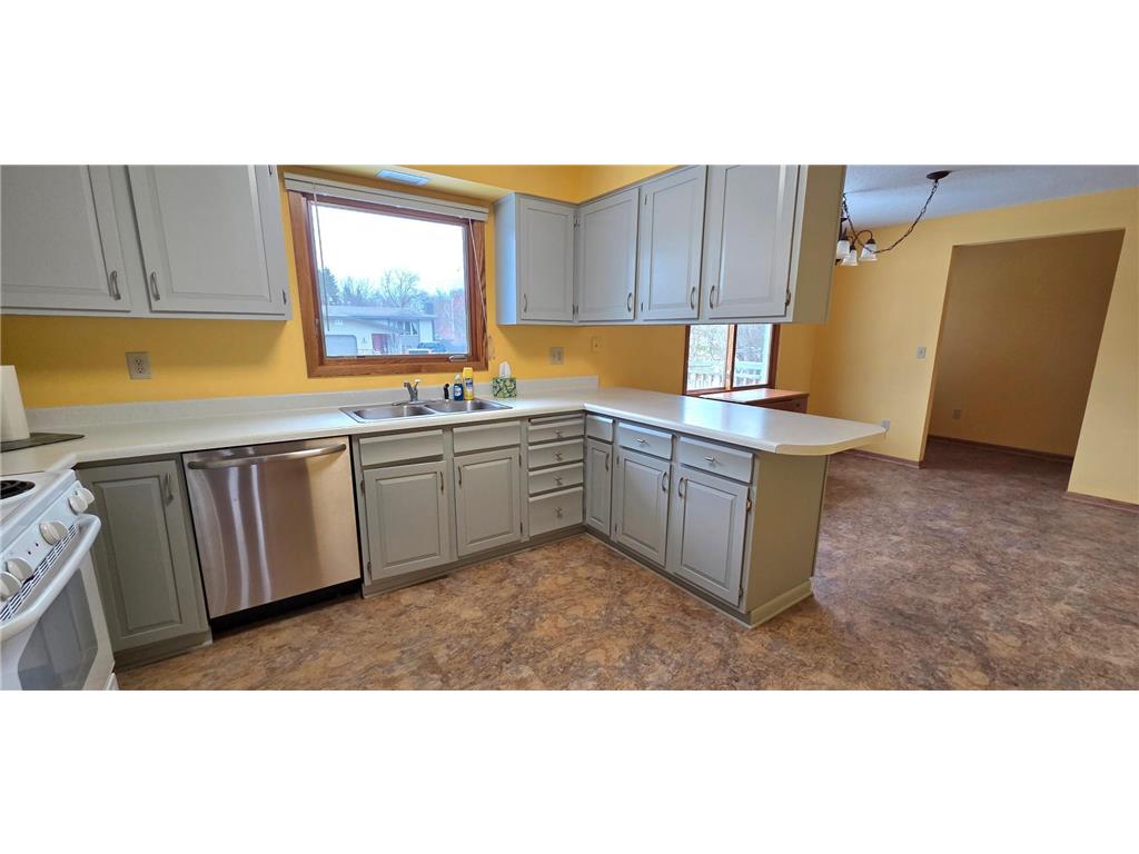 1311 16th Street W International Falls MN 56649 6818735 image5