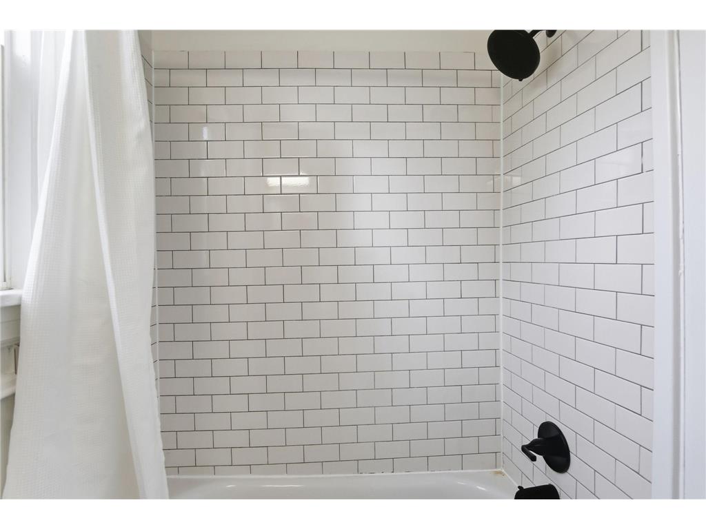 1311 30th Avenue N Minneapolis MN 55411 7067191 image22