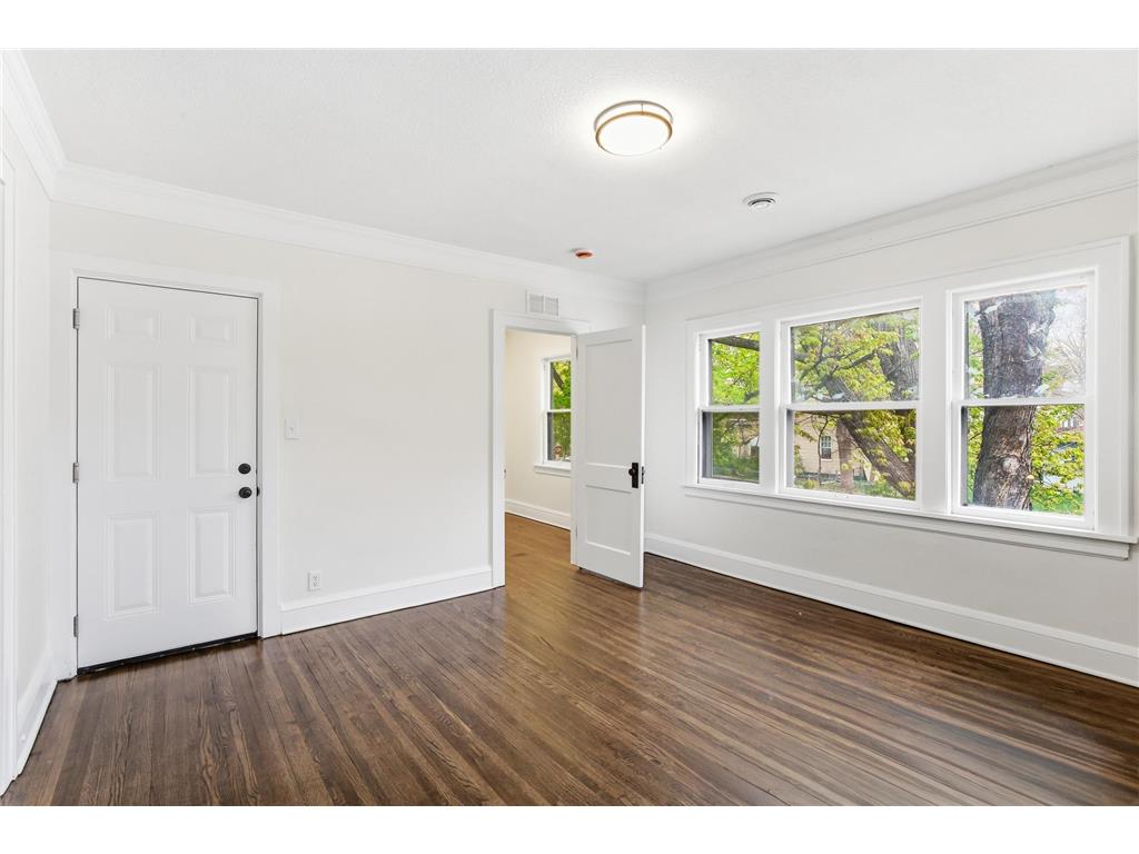 1311 30th Avenue N Minneapolis MN 55411 7067191 image3