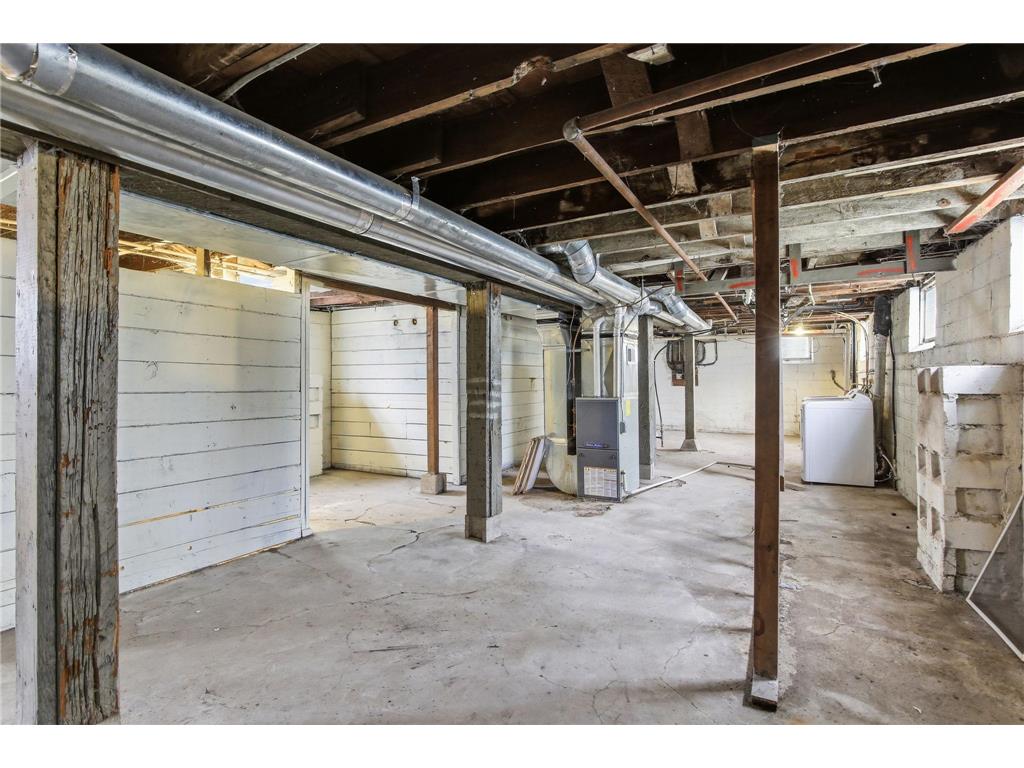 1311 30th Avenue N Minneapolis MN 55411 7067191 image41