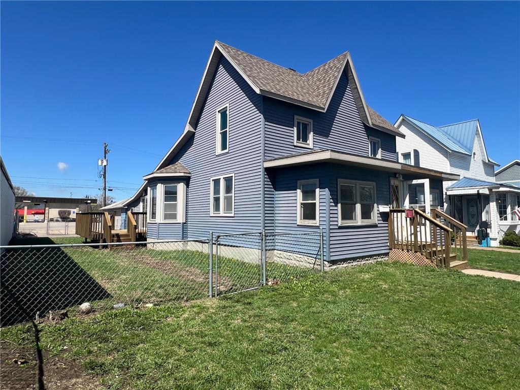 1311 Caledonia Street La Crosse WI 54603 7067706 image3