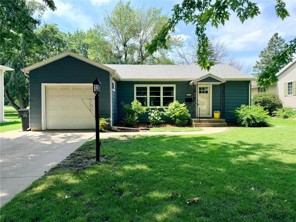 1311 Elmwood Avenue Worthington MN 56187 7104517 image1