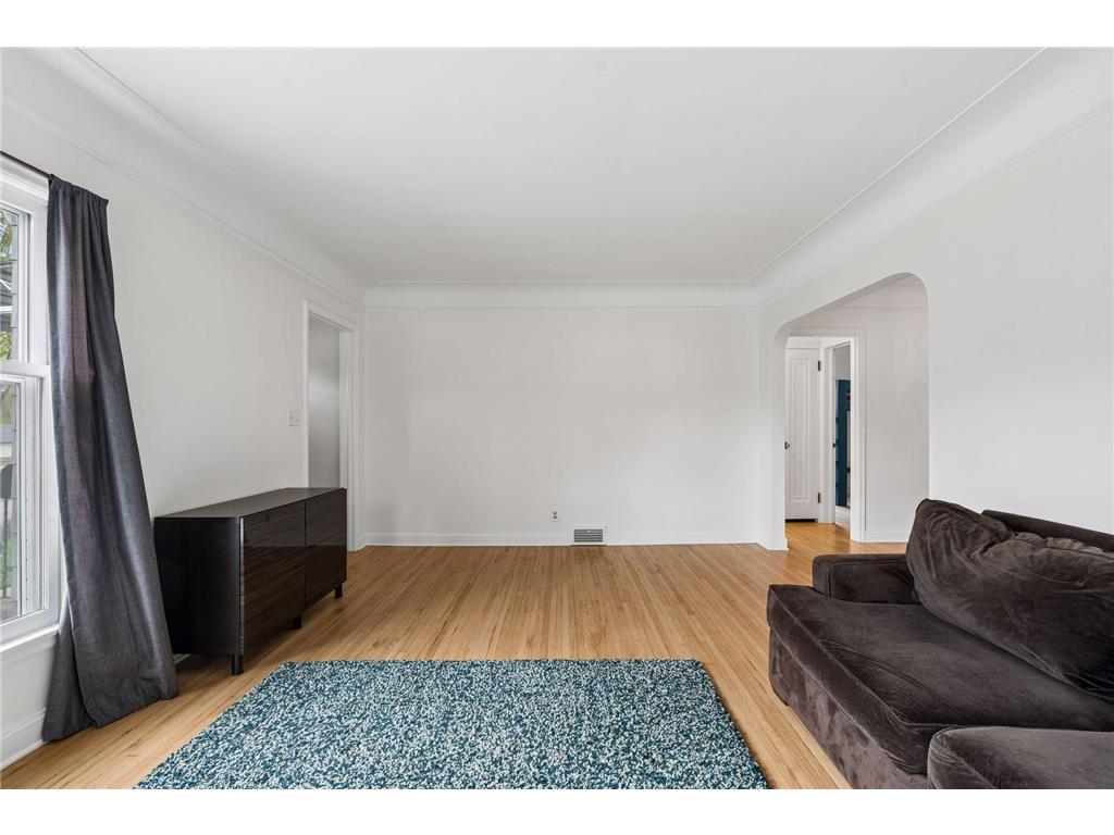 1311 Idaho Avenue W Saint Paul MN 55108 7035728 image11