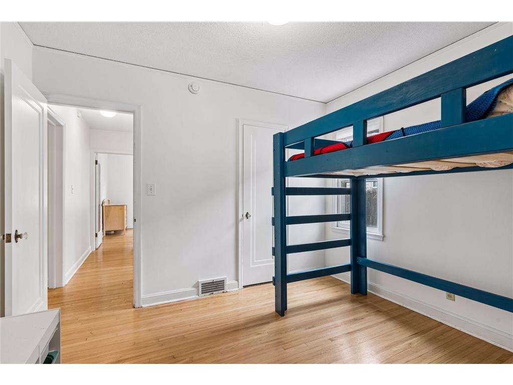 1311 Idaho Avenue W Saint Paul MN 55108 7035728 image15