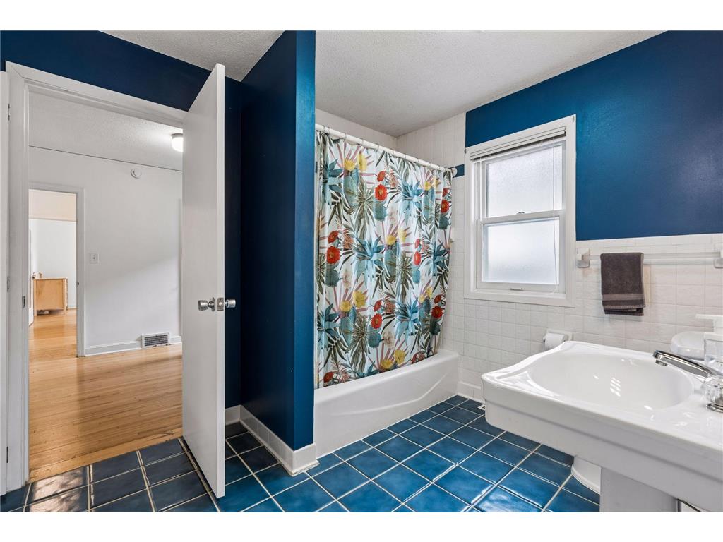 1311 Idaho Avenue W Saint Paul MN 55108 7035728 image22