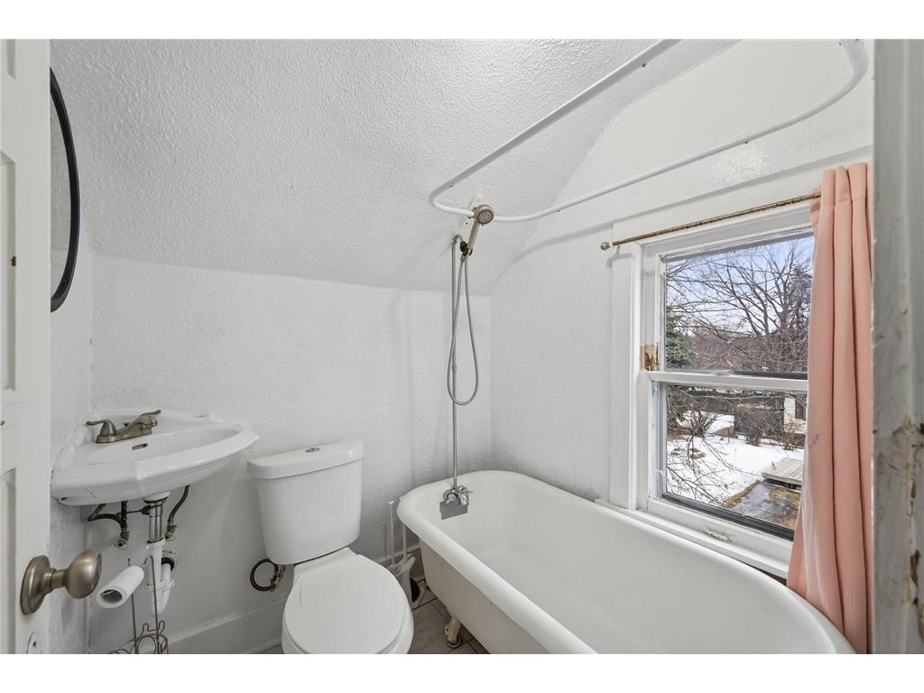 1311 Pacific Street Saint Paul MN 55106 7020016 image16