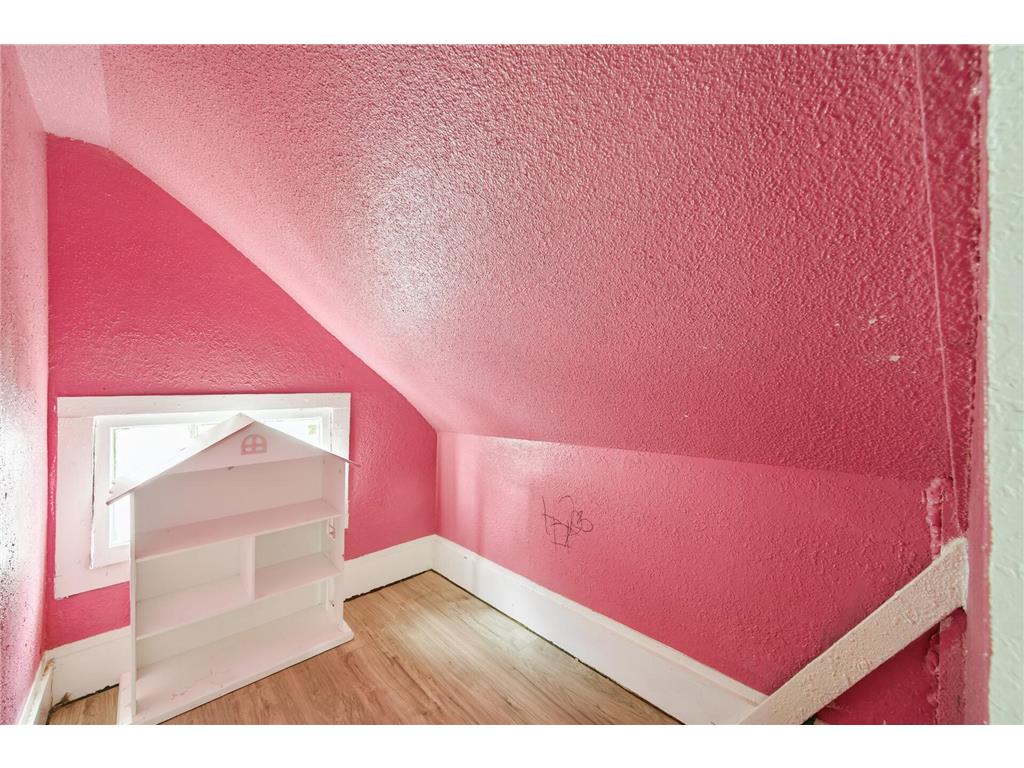 1311 Pacific Street Saint Paul MN 55106 7020016 image19