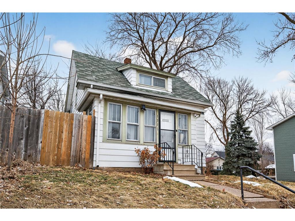 1311 Pacific Street Saint Paul MN 55106 7020016 image4