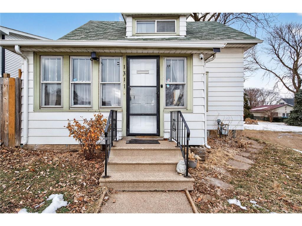 1311 Pacific Street Saint Paul MN 55106 7020016 image5