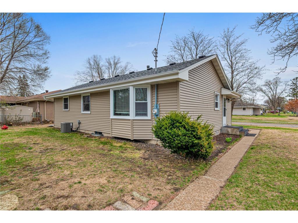 1312 72nd Avenue N Brooklyn Center MN 55430 7054725 image29