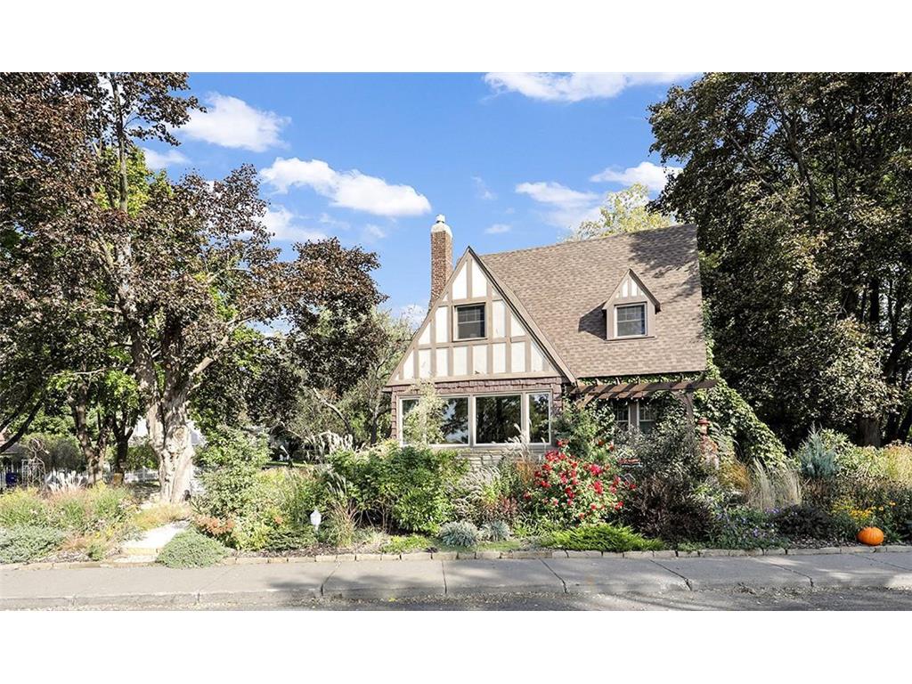 1312 Como Boulevard E Saint Paul MN 55117 - Como Lake 6613211 image1