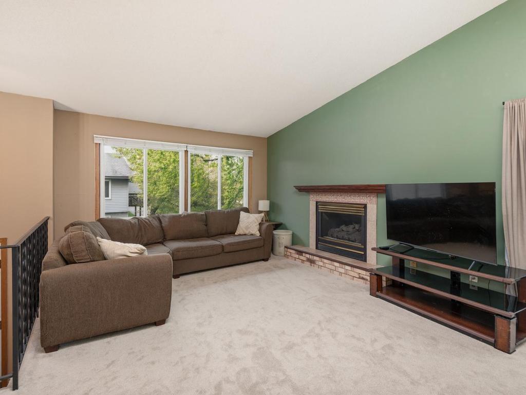1312 Deercliff Lane Eagan MN 55123 7064890 image16