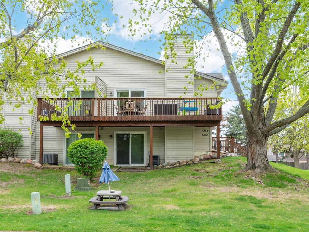 1312 Deercliff Lane Eagan MN 55123 7064890 image2