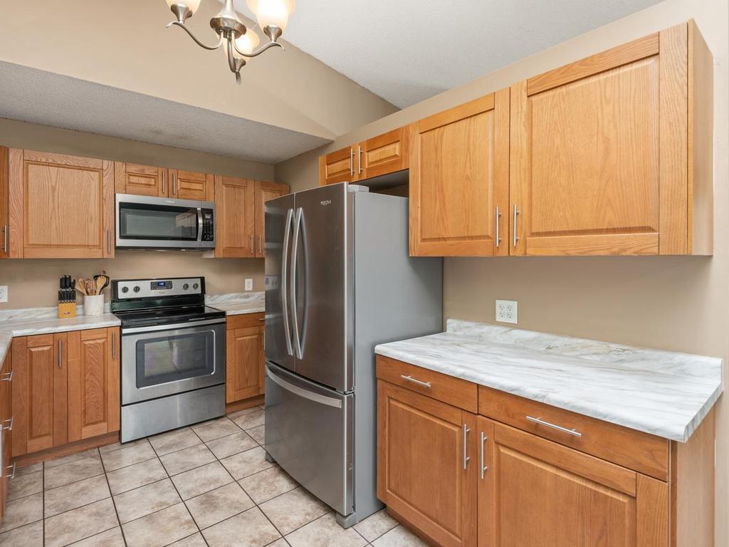 1312 Deercliff Lane Eagan MN 55123 7064890 image5