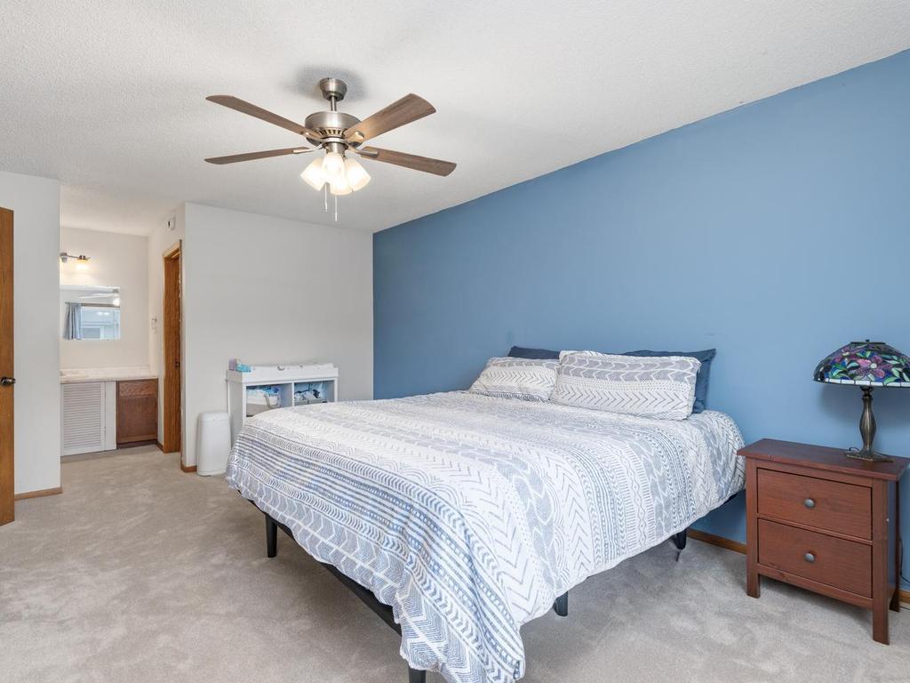 1312 Deercliff Lane Eagan MN 55123 7064890 image8