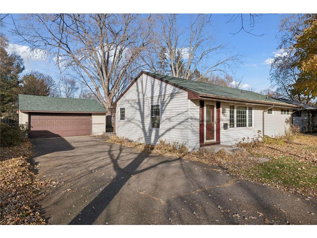 1312 E 93 1/2 Street Bloomington MN 55425 6823757 image1